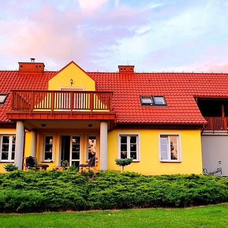 Big Yellow House Ґуркі-Великі Екстер'єр фото